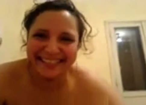 اجمل فيديو سكس امهات مصرية ترقص لجارها ويفشخها نيك