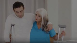 ينيك دكتورة عمر امه فيديو سكس امهات محارم بالعلاج الطبيعي والتحسيس